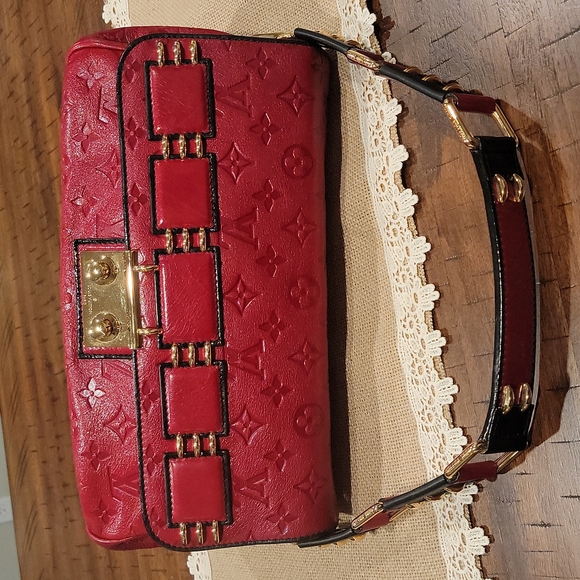 ๐SOLD๐ ๐ฆ ULTRA RARE ๐ฆ LV Maidia Rubel Red bag - Picture 5 of 16